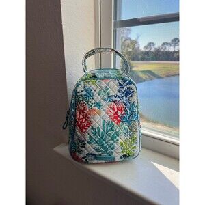 Vera Bradley Insulated Lunch Bag in Shore Thing Pattern
